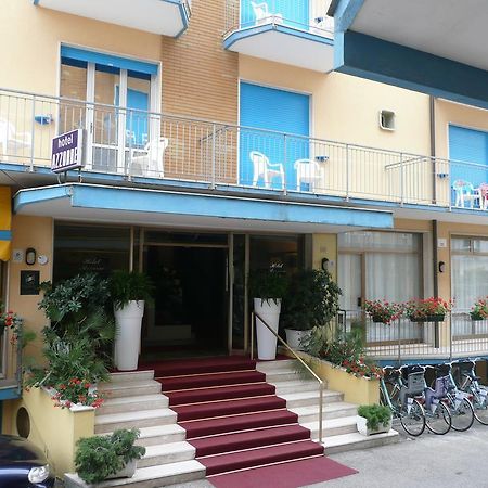 Hotel Azzorre Lido di Jesolo Kültér fotó