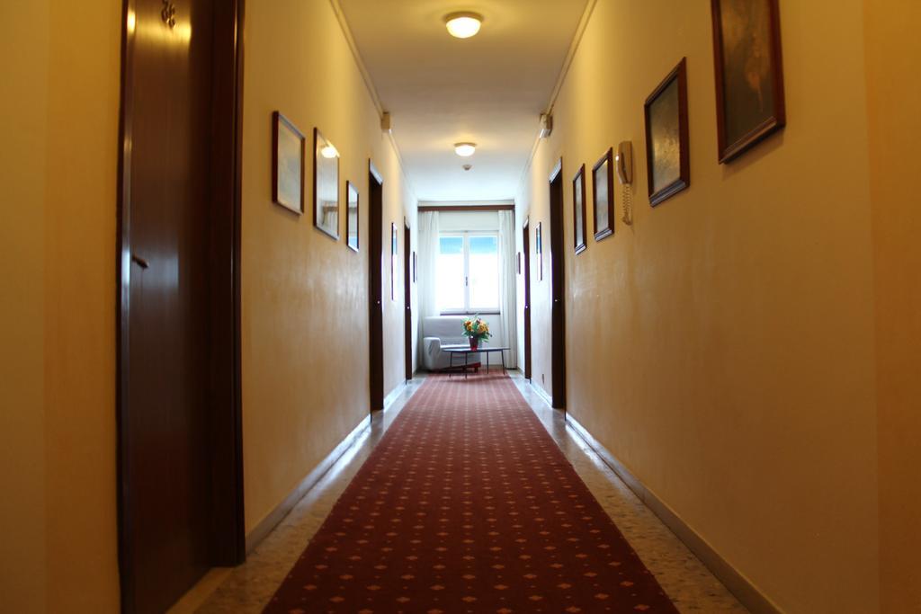 Hotel Azzorre Lido di Jesolo Kültér fotó