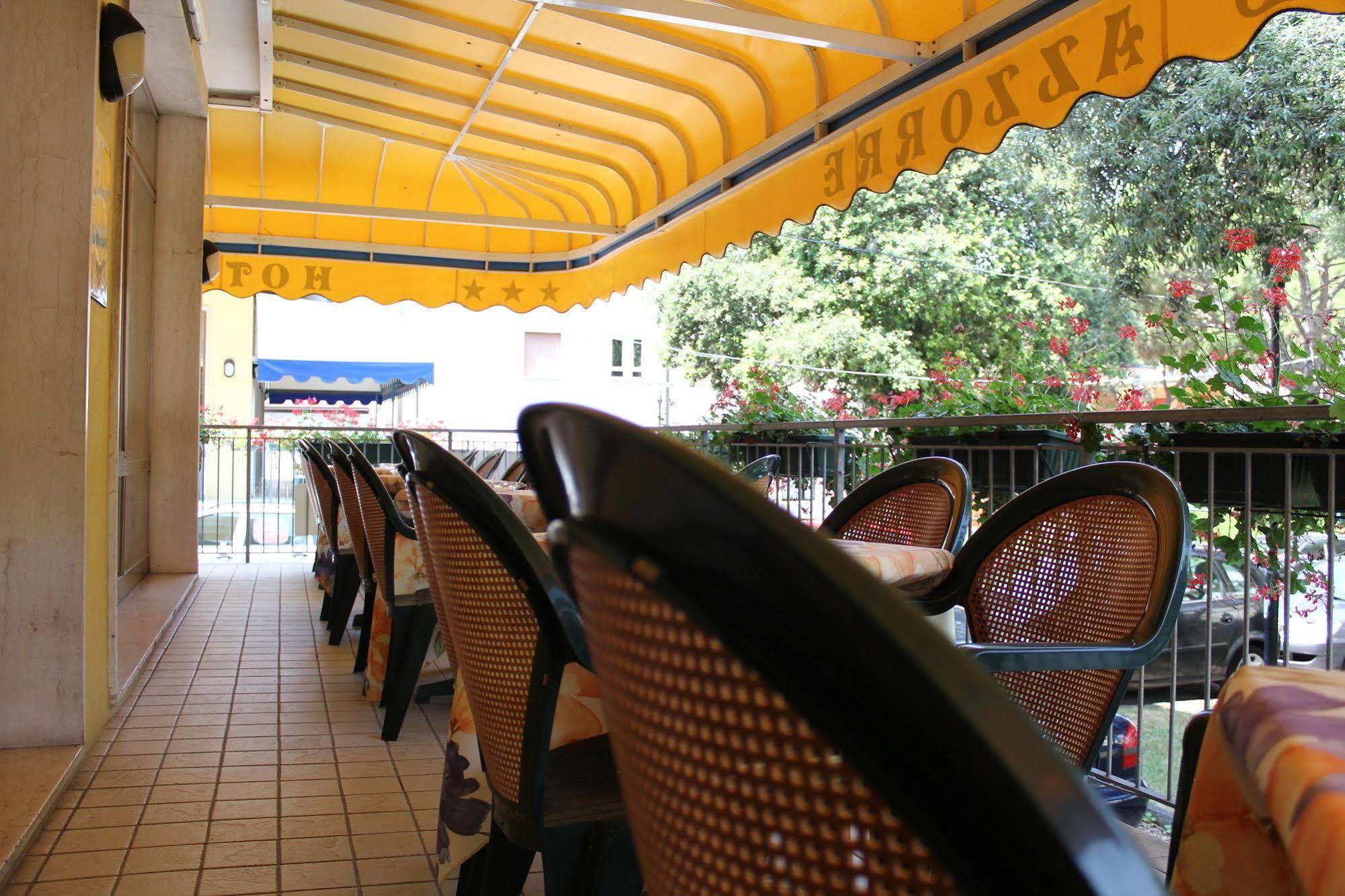 Hotel Azzorre Lido di Jesolo Kültér fotó